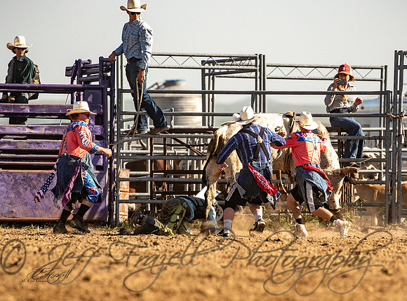 _35I8678
