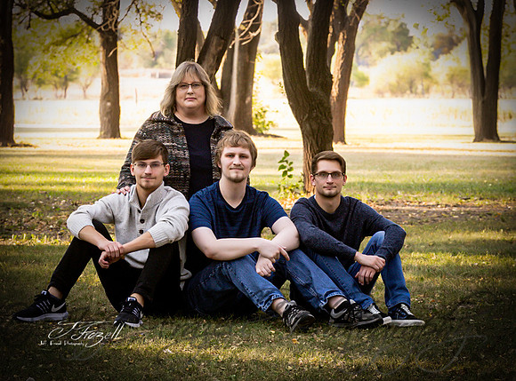 _E0I5120-Edit-Edit